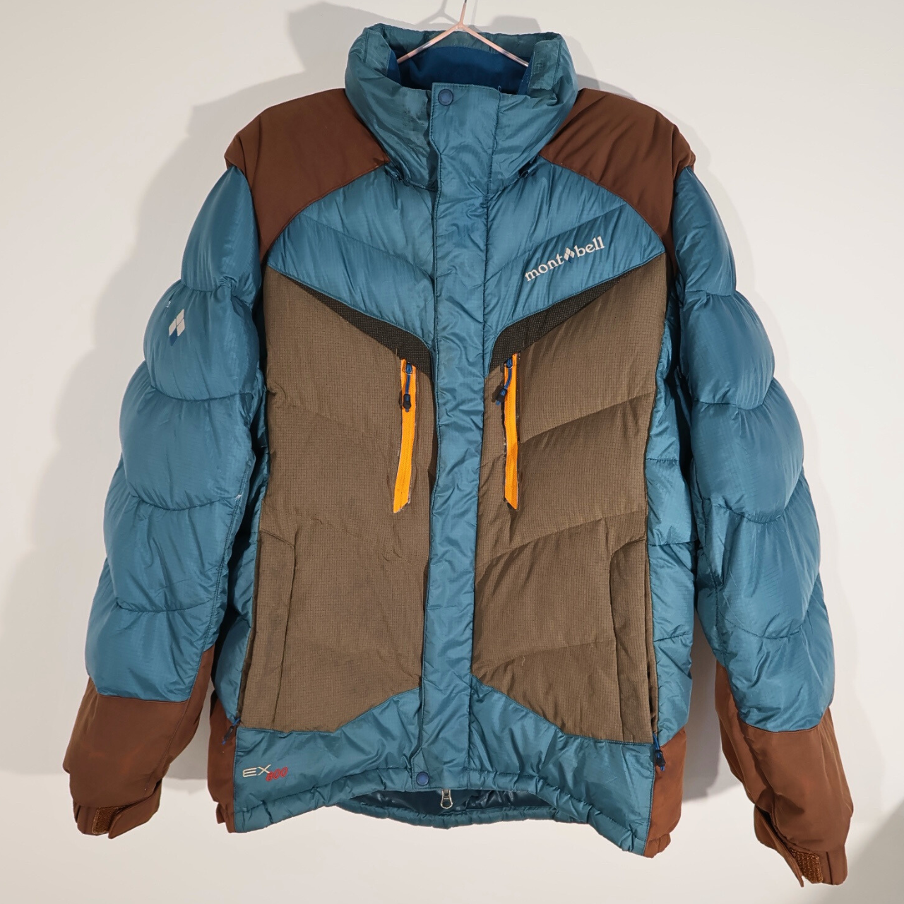 Men’s Blue & Brown MontBell puffer Coat (L)