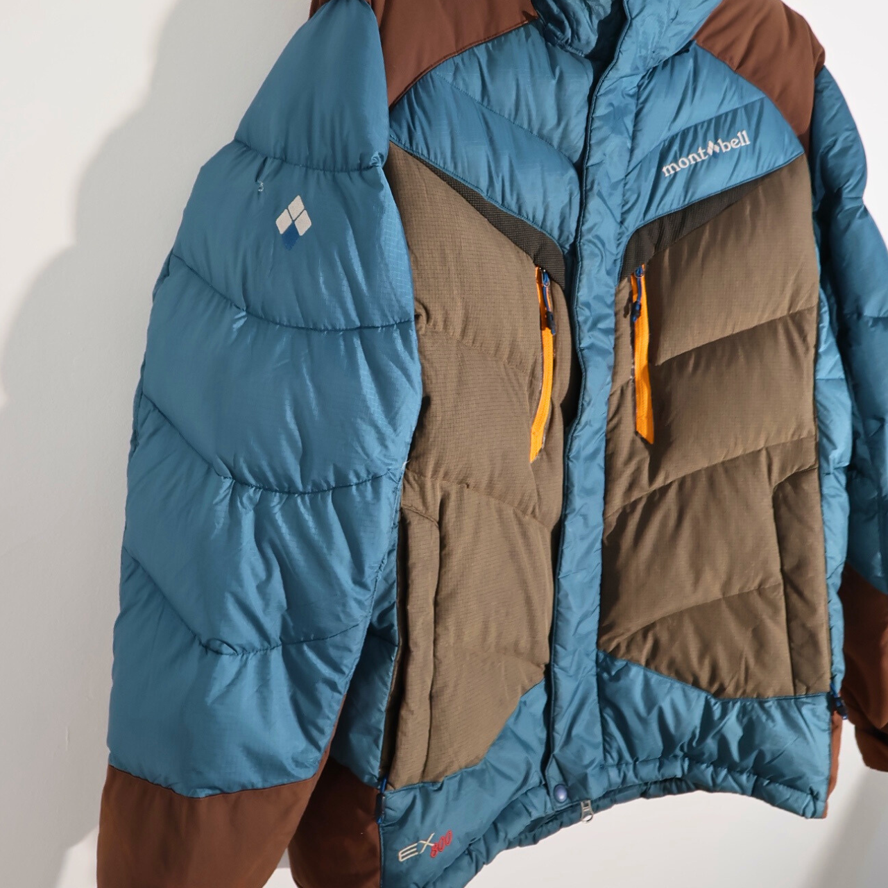 Men’s Blue & Brown MontBell puffer Coat (L)