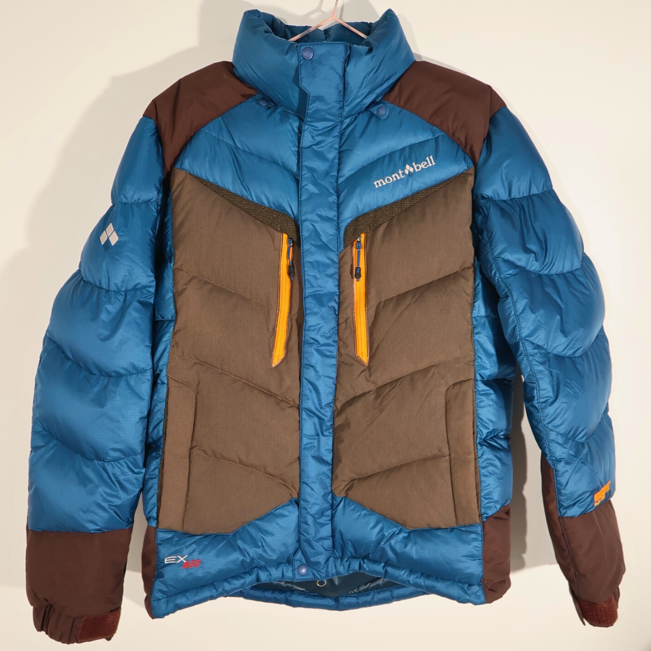 Men’s Blue & Brown MontBell puffer Coat (L)