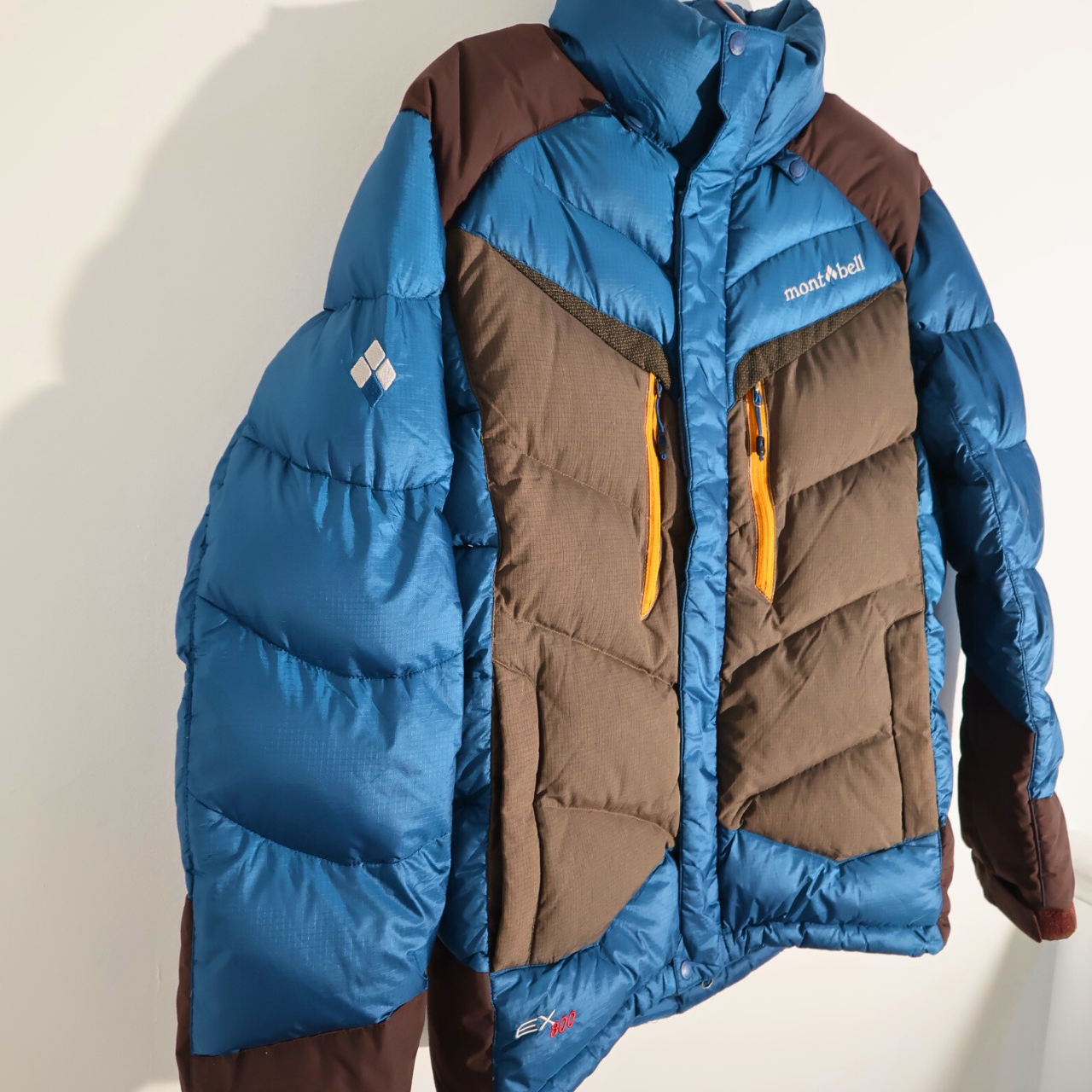 Men’s Blue & Brown MontBell puffer Coat (L)