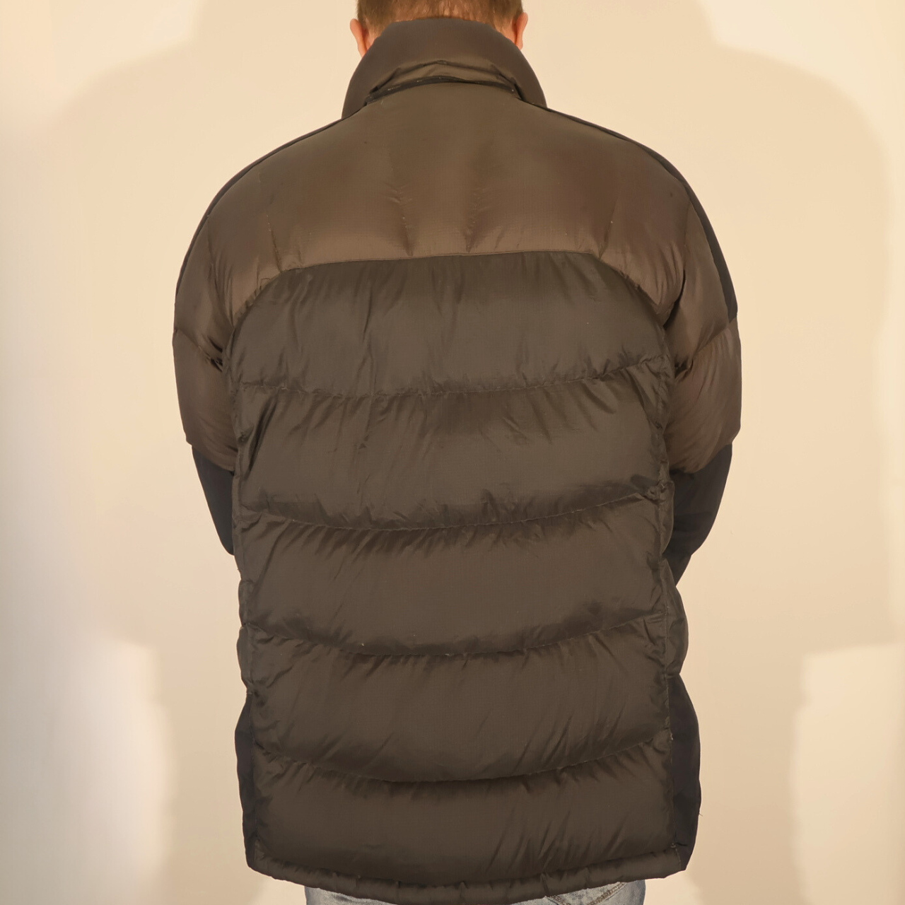 Men’s Black and Grey MontBell Puffer Coat (L)