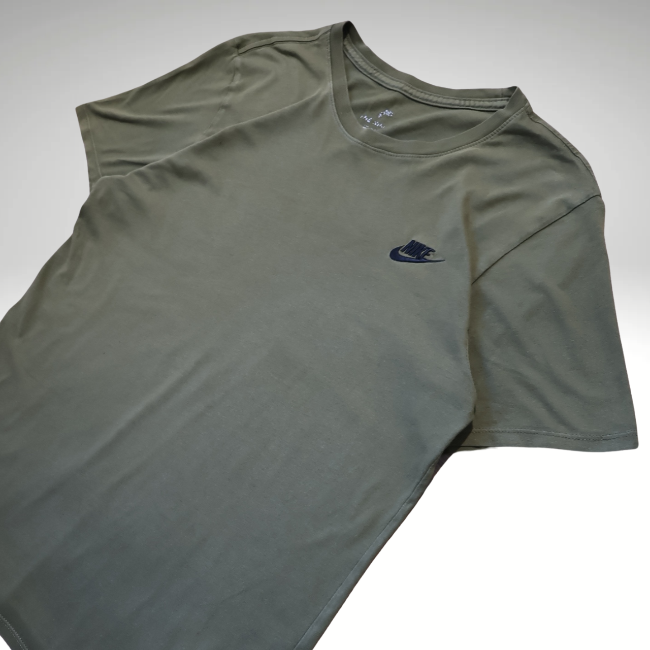 Men’s Plain Khaki Nike T-shirt (M)