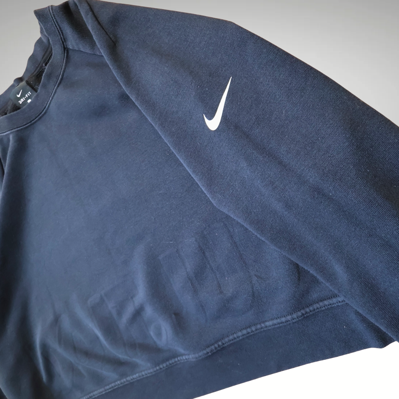 Women’s Black Cropped Nike Dri-Fit Sweatshirt (L)