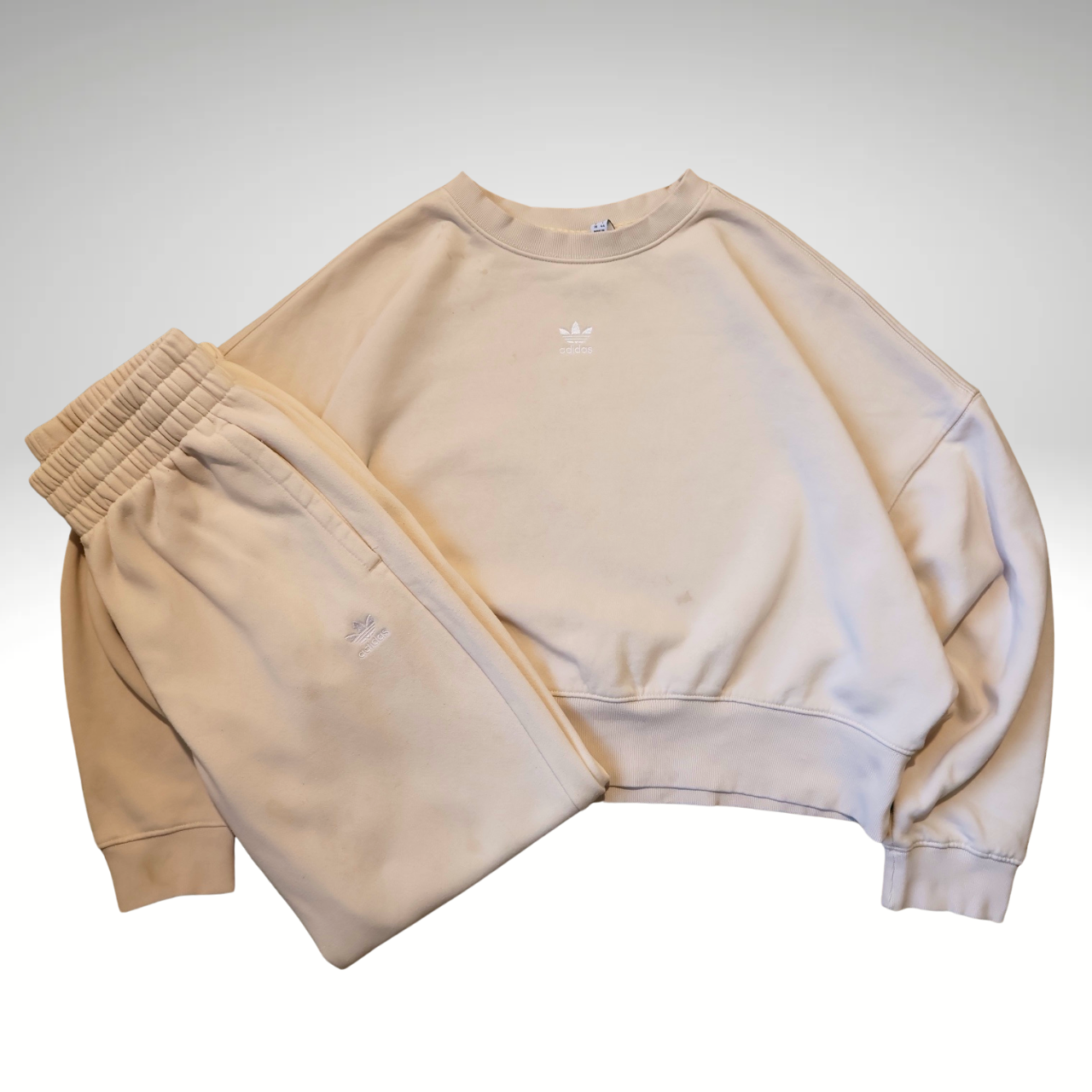 Women’s Beige Adidas Cropped Sweatshirt & Joggers Set (M)